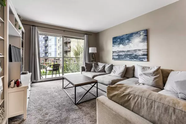Abbotsford, BC V2S 3K1,2750 Fuller ST #305