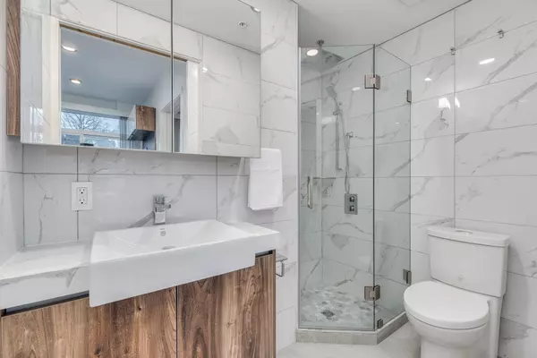 1170 Barclay Street #405 Vancouver, BC V6E 1H1