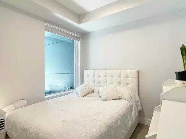 Langley, BC V3A 0P5,20360 Logan AVE #202