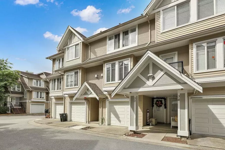 19141 124 AVE #33, Pitt Meadows, BC V3Y 2V6