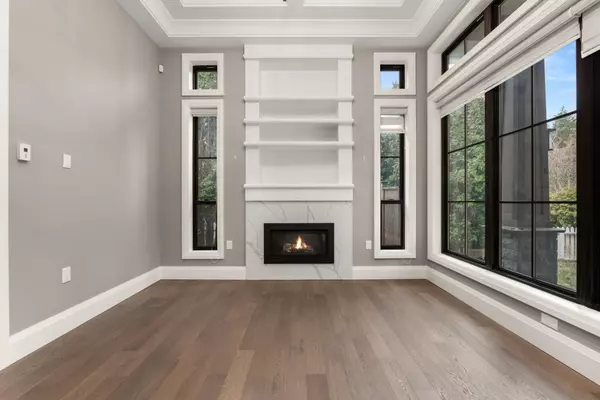 Surrey, BC V4A 2G1,13096 24 AVE