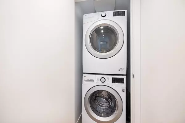 6000 Mckay AVE #1505 Burnaby, BC V5H 0K2