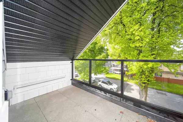 Vancouver, BC V5V 4Z3,4722 Henry ST