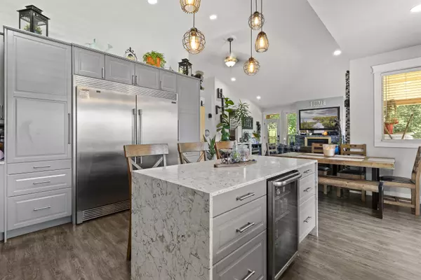 30957 Gunn AVE Mission, BC V4S 1H2