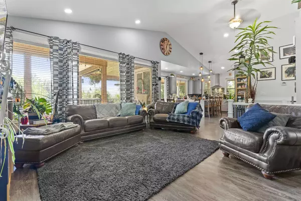 30957 Gunn AVE Mission, BC V4S 1H2