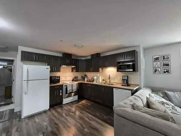 20385 123 Ave #Suite, Maple Ridge, BC V2X 4A8