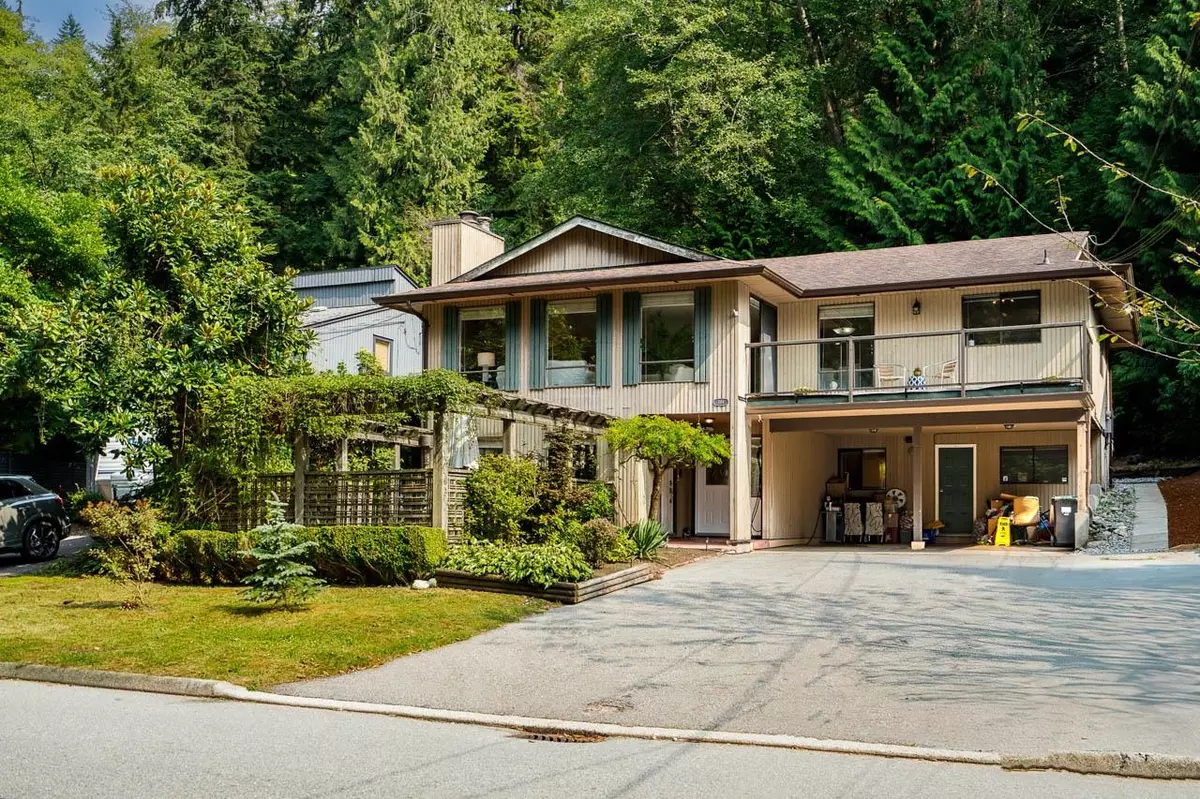 North Vancouver, BC V7H 1V5,1184 Riverside DR