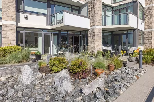 Sechelt, BC V7Z 0J2,5665 Teredo ST #203