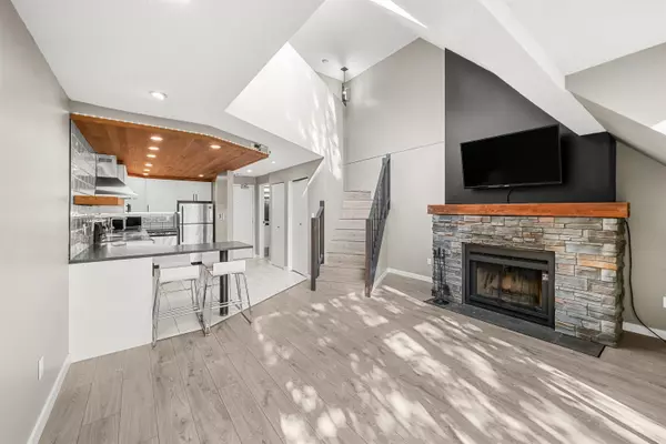 Richmond, BC V6Y 1J6,7471 Blundell RD #315