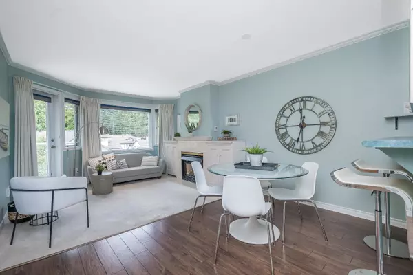 13959 16 AVE #304, Surrey, BC V4A 1P8