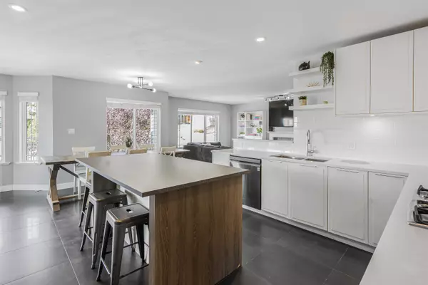 Mission, BC V2V 7B6,8052 Melburn DR