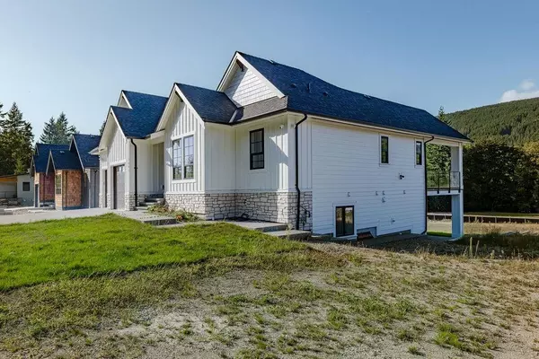 Gibsons, BC V0N 1V5,1203 Castle RD