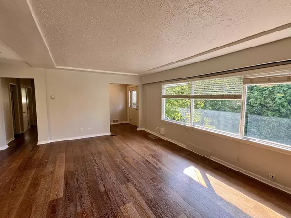 West Vancouver, BC V7T 2H6,1395 Ottawa AVE