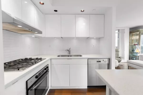 Vancouver, BC V6B 1G3,1055 Homer ST #1805