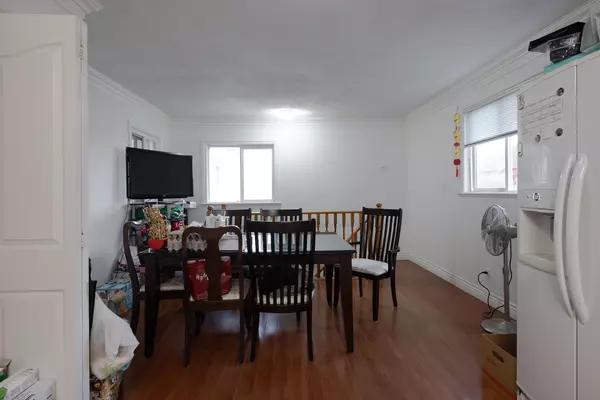 Richmond, BC V7C 1G1,6300 Granville AVE