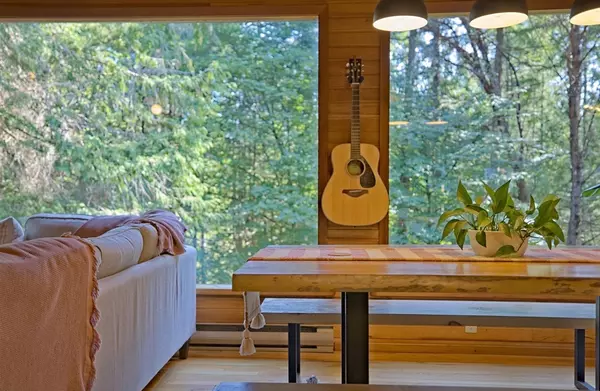 187 S Warbler RD Galiano Island, BC V0N 1P0