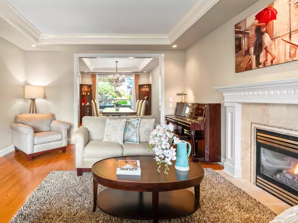 906 Prospect AVE North Vancouver, BC V7R 2M3