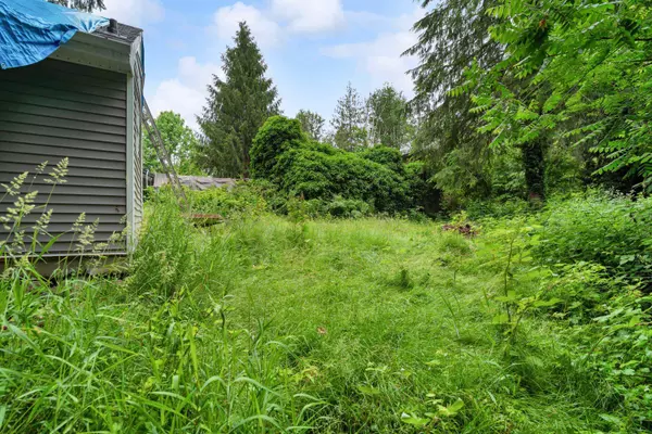 Maple Ridge, BC V2W 1J8,24742 100 AVE