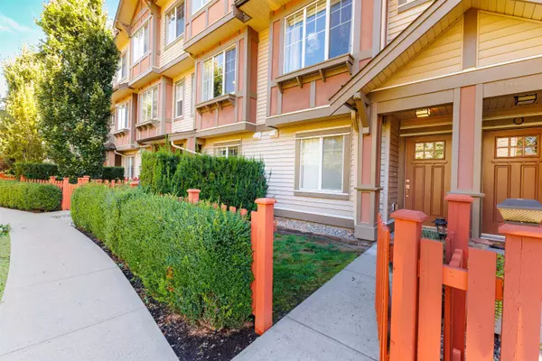 Maple Ridge, BC V2W 0G9,10151 240th ST #17