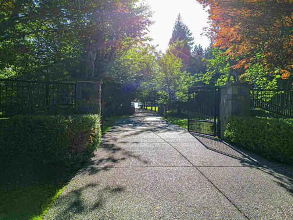 Maple Ridge, BC V2W 1M8,10721 268 ST