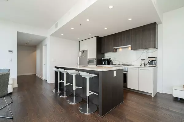 567 Clarke RD #4601, Coquitlam, BC V3J 0K7