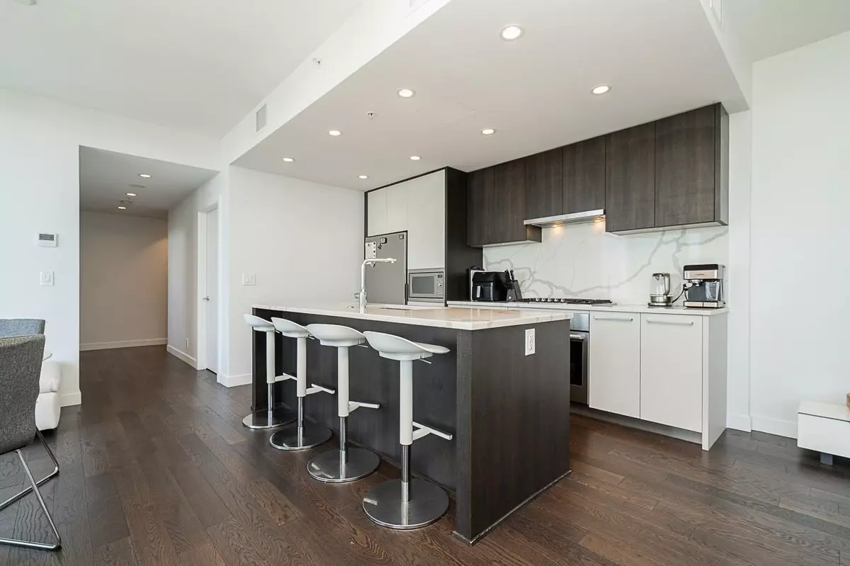 Coquitlam, BC V3J 0K7,567 Clarke RD #4601