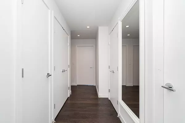 Coquitlam, BC V3J 0K7,567 Clarke RD #4601