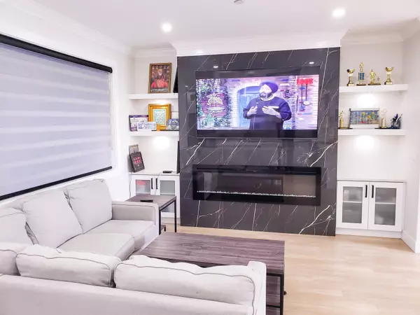 32663 Cunningham AVE Mission, BC V4S 0E5