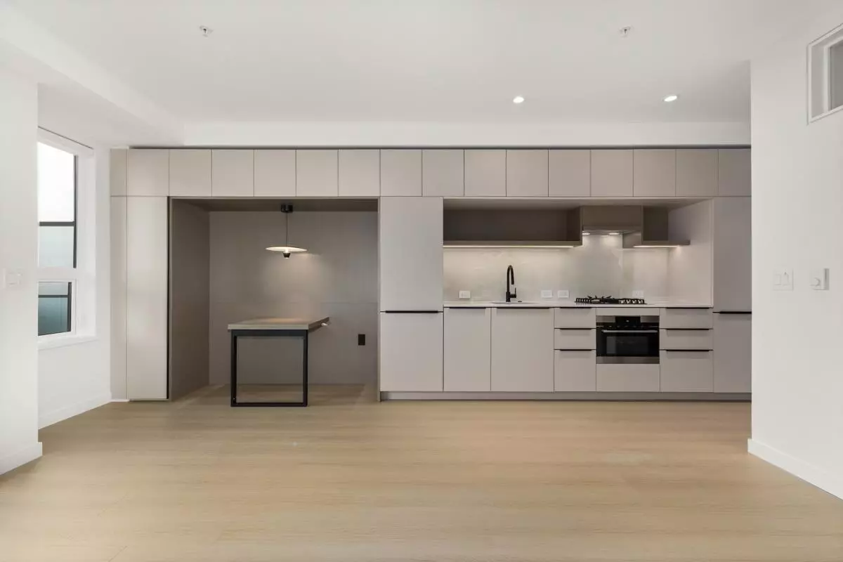 Port Moody, BC V3H 2A2,2015 St. Johns ST #209