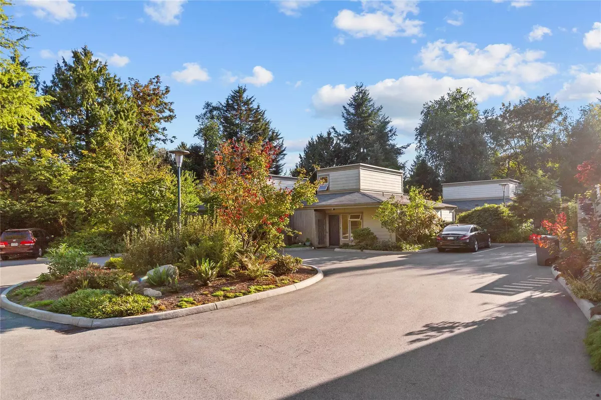 Vancouver, BC V5S 4A3,7361 Liard PL