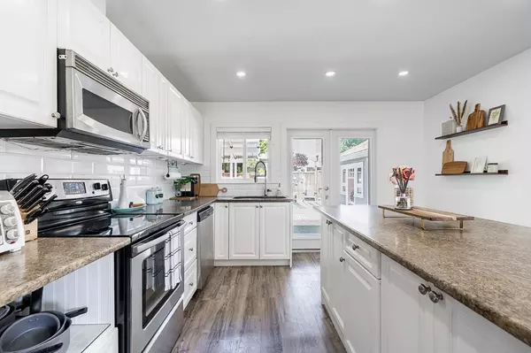 Maple Ridge, BC V2X 2K3,23035 117 AVE