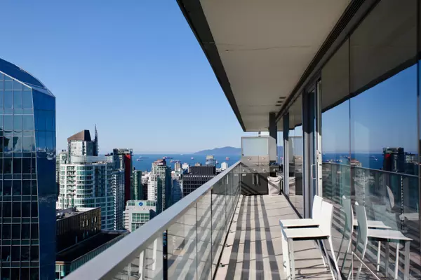 Vancouver, BC V6C 0B2,1011 W Cordova ST #4203