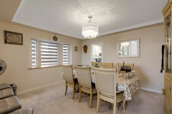 New Westminster, BC V3M 5A7,1210 Salter ST