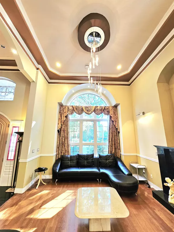 Richmond, BC V6X 1N3,10251 Caithcart RD