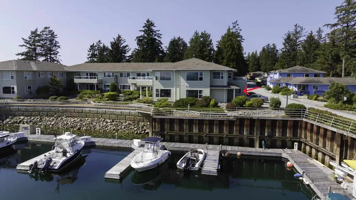 Sechelt, BC V7Z 0H1,1585 Field RD #201
