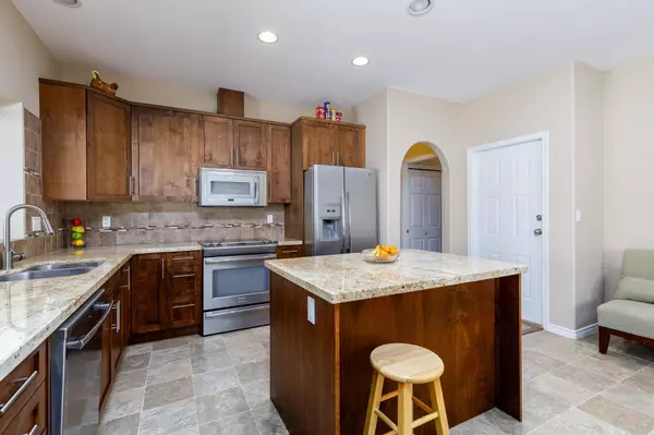 Surrey, BC V3S 8Y2,18939 65 AVE #15