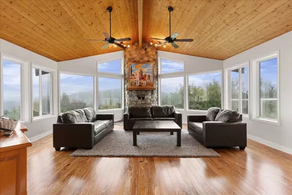 Abbotsford, BC V4X 2B4,29325 Marsh Mccormick RD