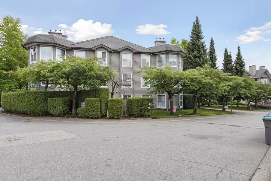 15150 108 AVE #206, Surrey, BC V3R 0V1
