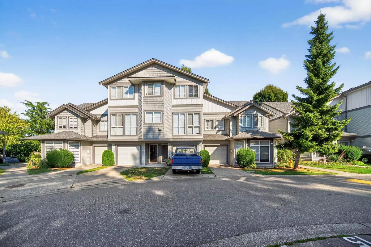 Surrey, BC V3W 1L7,7250 144 ST #30