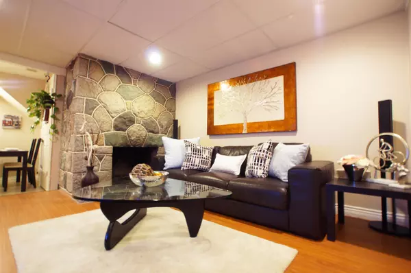 48xx Mckee PL, Burnaby, BC V5J 2T2