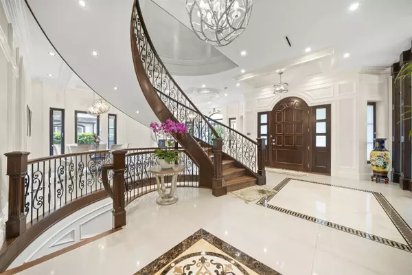 Vancouver, BC V6M 2Z3,5828 Hudson ST