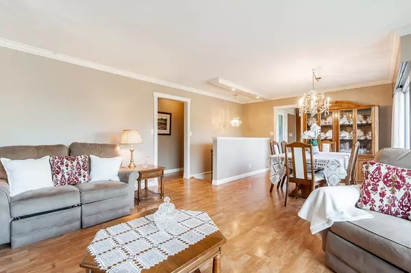 Port Moody, BC V3H 1L2,941 Tuxedo DR