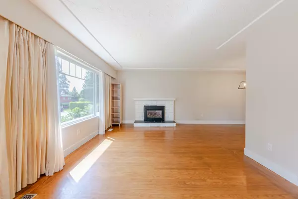 Port Coquitlam, BC V3B 3Y9,3729 Wellington ST
