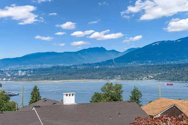 Burnaby, BC V5A 1E8,7238 Braeside DR
