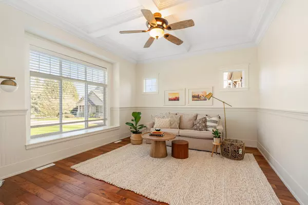 Surrey, BC V4N 5S5,9110 163a ST