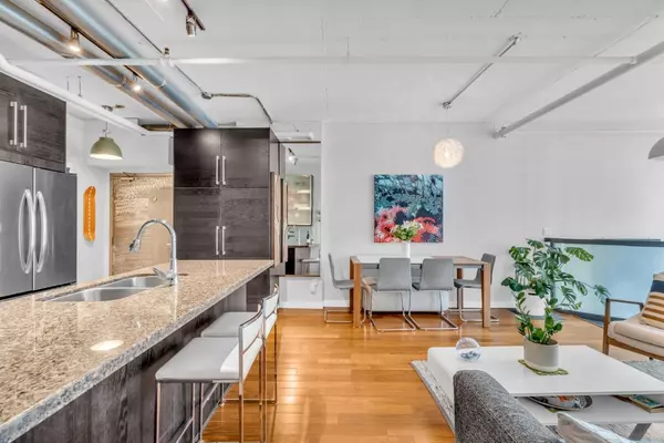 Vancouver, BC V6J 1R1,1529 W 6th AVE #211&212