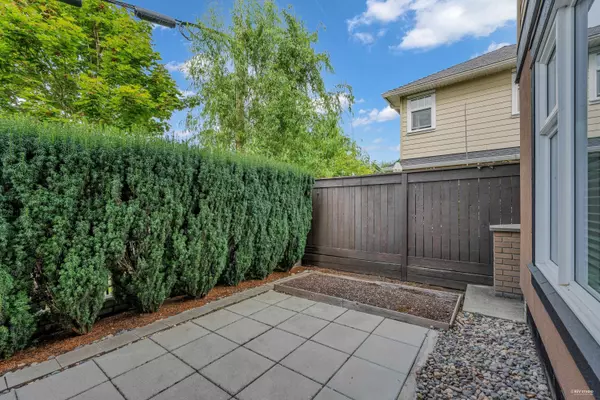 Delta, BC V4K 3B7,4766 55b ST #1