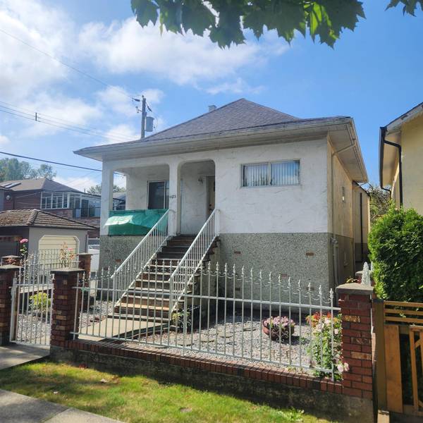 4873 James ST, Vancouver, BC V5V 3J5