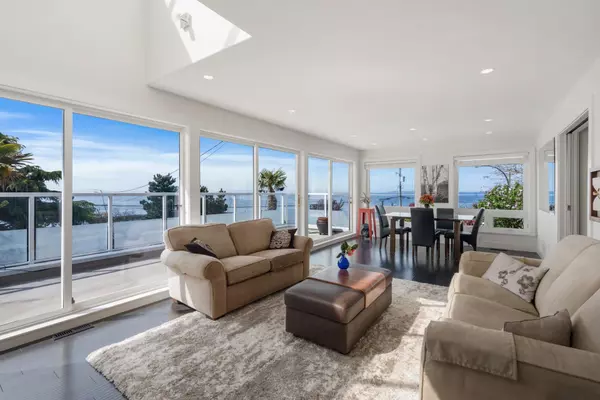 White Rock, BC V4B 1G5,15145 Victoria AVE
