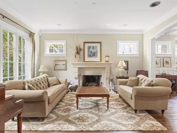 Vancouver, BC V6N 1Y2,5559 Alma ST